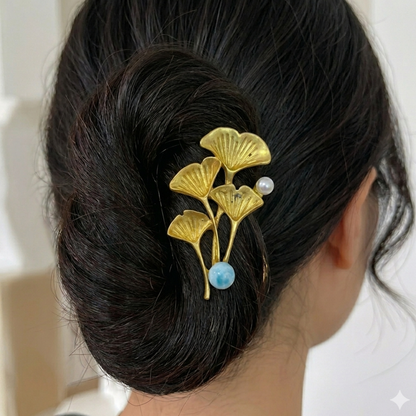 Fermaglio per capelli in larimar e perla – Design botanico dorato